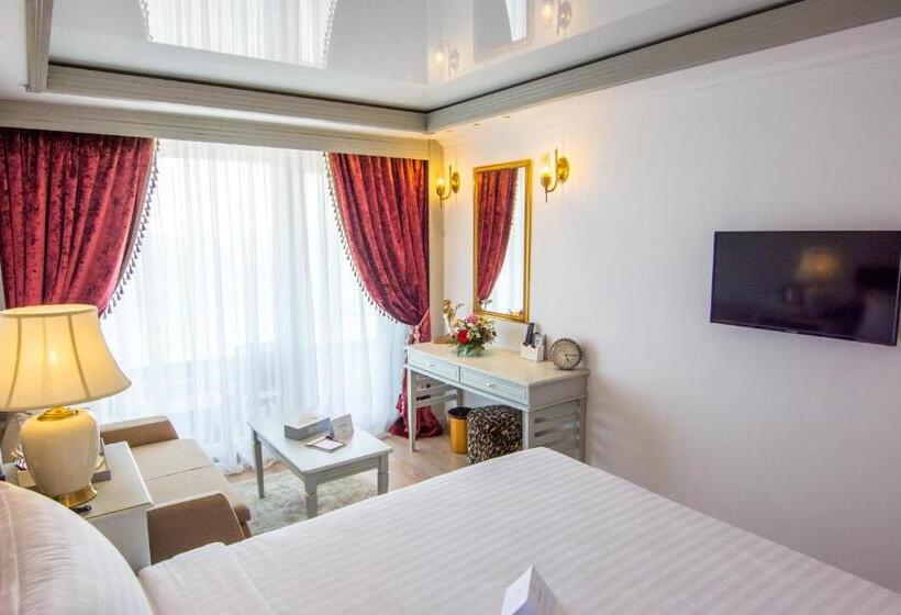 带景观的带双人床的标准间, Phoenicia Blue View