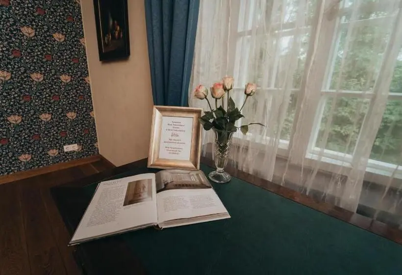 سوییت, Mooste Viinavabriku Hotell & Restoran