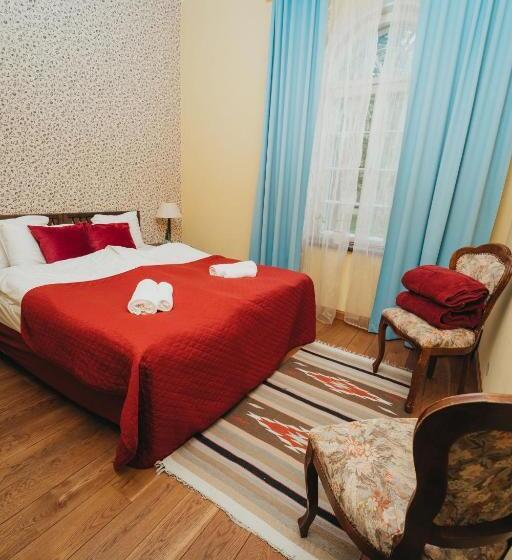 سوییت, Mooste Viinavabriku Hotell & Restoran