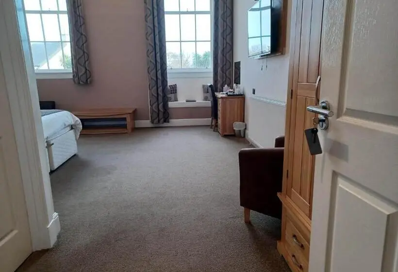 ガーデンビュースーペリアールーム, Grammar Lodge Guest House