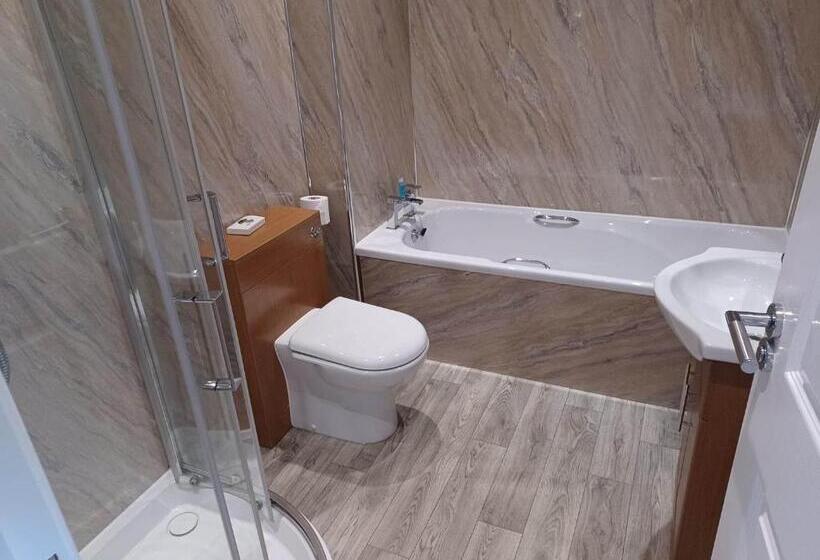 חדר סופריור נוף לגינה, Grammar Lodge Guest House