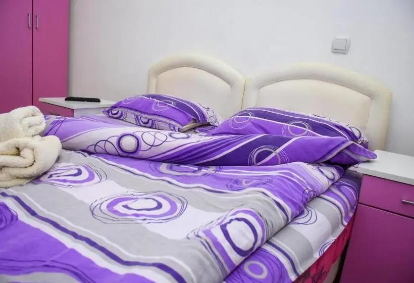اتاق استاندارد, Guest House Ceca