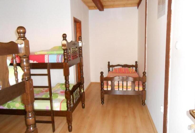 اتاق پنجتخته استاندارد, Rafting Camp Green Tara