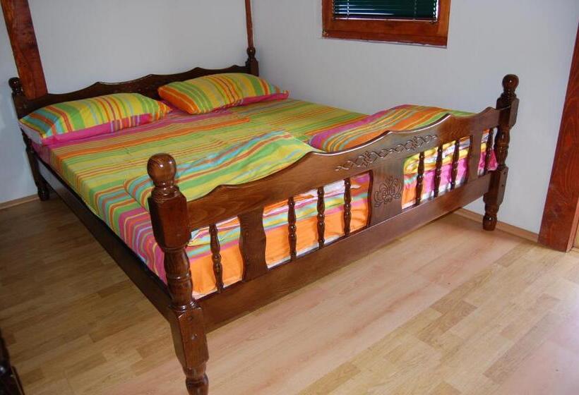 اتاق پنجتخته استاندارد, Rafting Camp Green Tara