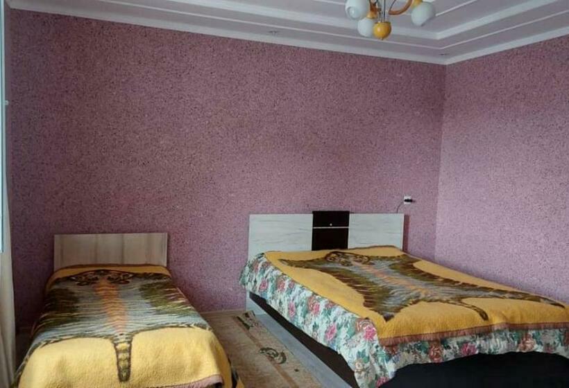 اتاق استاندارد سه نفره, Svetlana Guest House