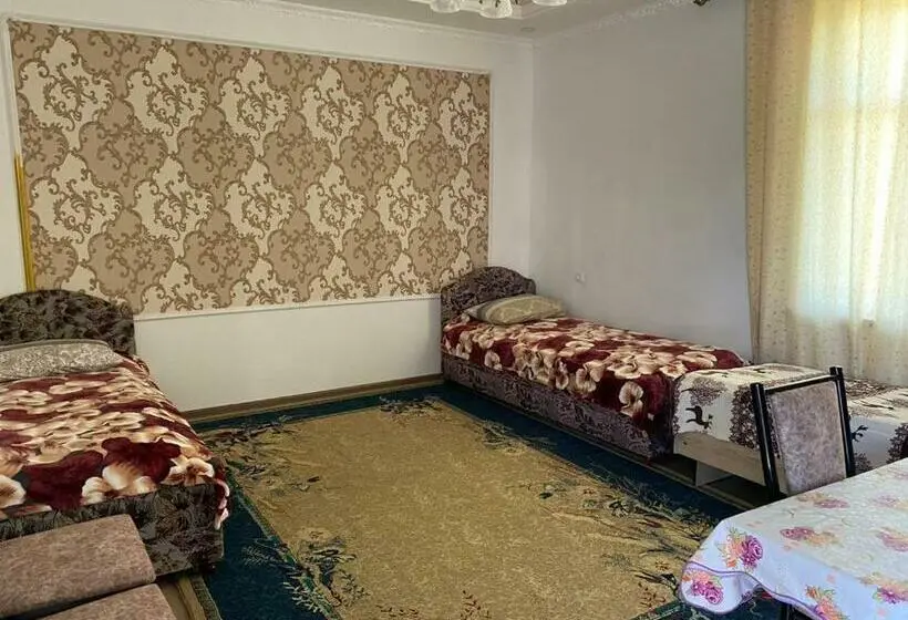 اتاق سه نفره سوپریور با چشمانداز دریا, Svetlana Guest House