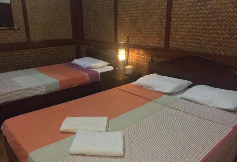 디럭스 트리플 룸, Pagdayon Traveler S Inn