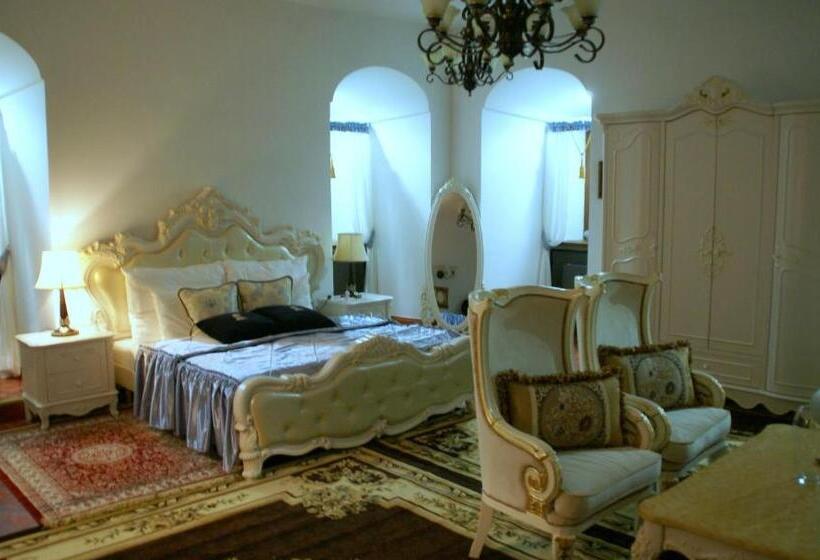 סוויטה, Theresia Chateau   Bernolákovo