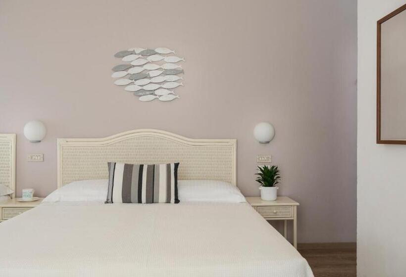 غرفة قياسية مطلّة علي البحر, Roxy & Beach