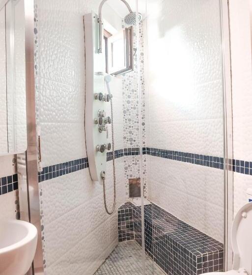 가든 전망 주니어 스위트, Almaville Mamaia