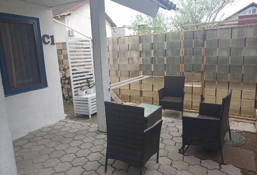 스위트, Almaville Mamaia