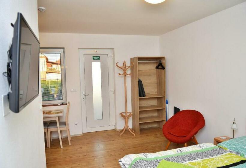 가든 전망 스위트, Apartmány Přítluky