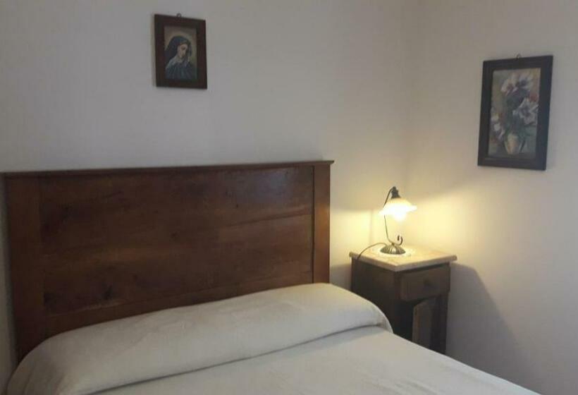 غرفة قياسية, Casa San Felice