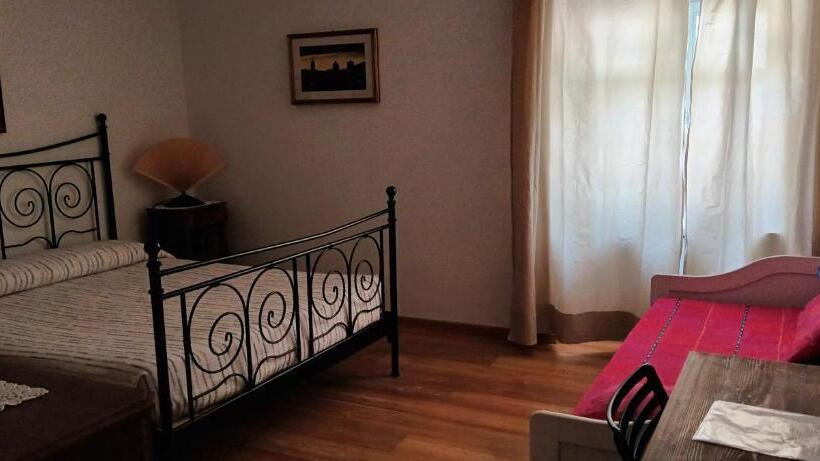 شقة غرفتين, Casa San Felice