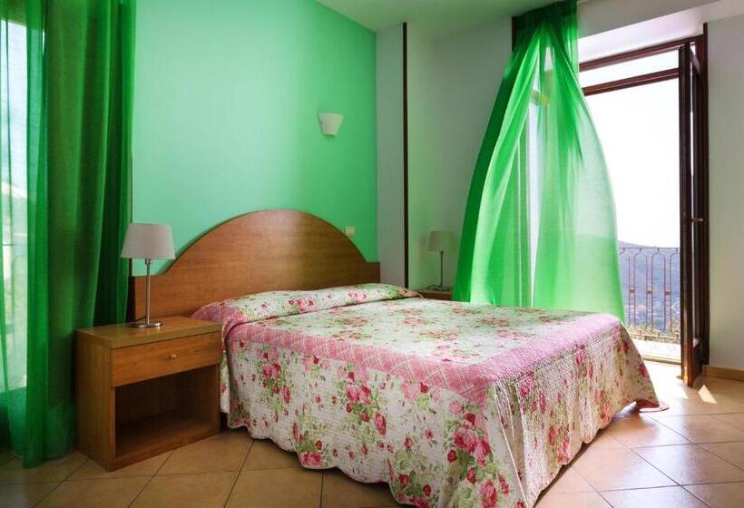 Номер Deluxe Вид на Море, L Ulivo Resort