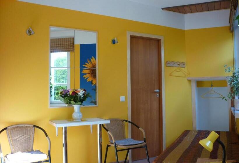 اتاق استاندارد, Marigolds