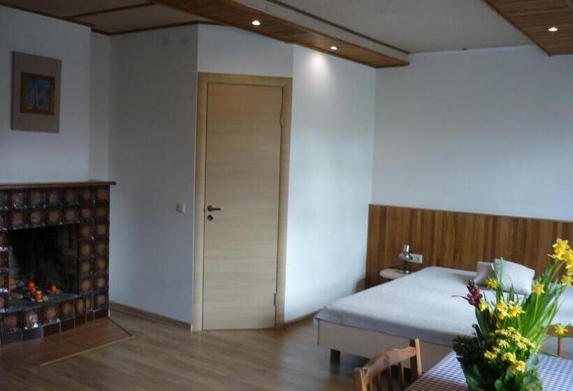 اتاق استاندارد, Marigolds