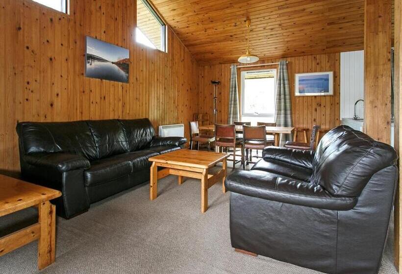 منزل 3 غرف نوم, Lochearnhead Loch Side