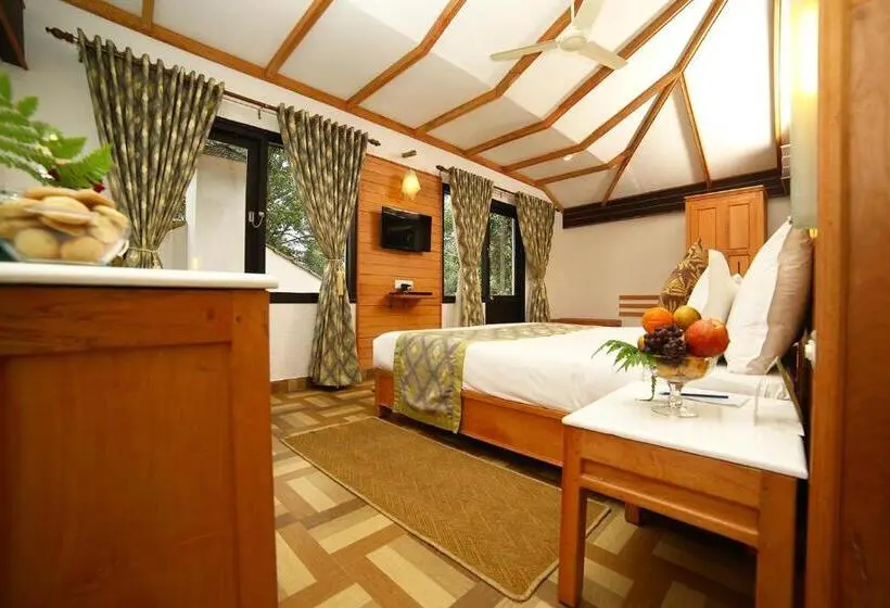 Suite, The Tall Trees