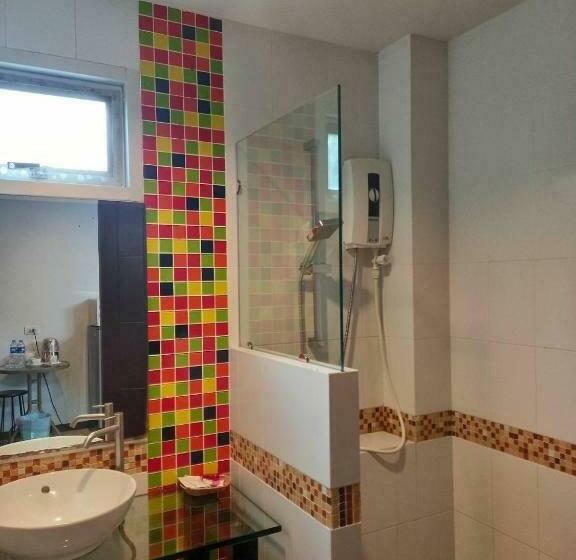 豪华房间, Benjamas Place