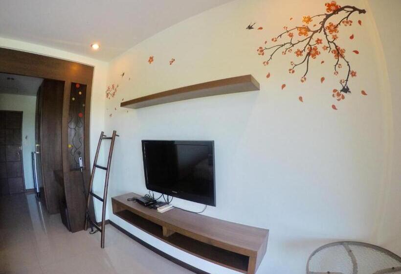 Номер Deluxe, Benjamas Place