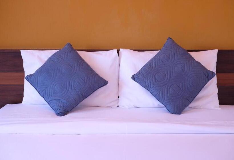 豪华房间, Benjamas Place