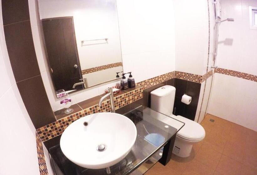 豪华房间, Benjamas Place