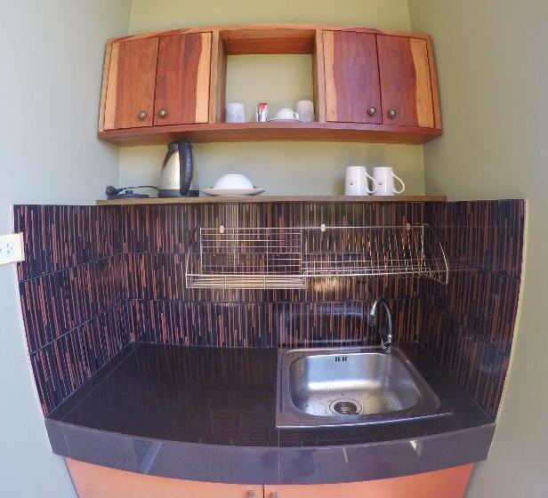 豪华房间, Benjamas Place