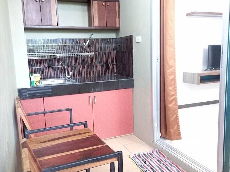 豪华房间, Benjamas Place