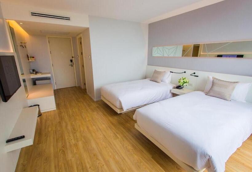 デラックスルーム, Crystal Hotel Hat Yai