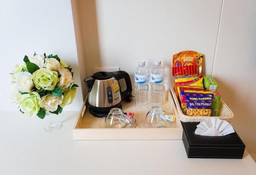 Люкс Deluxe Кровать Кинг, Crystal Hotel Hat Yai