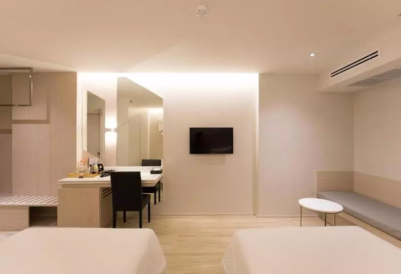 スタンダードルーム, Crystal Hotel Hat Yai