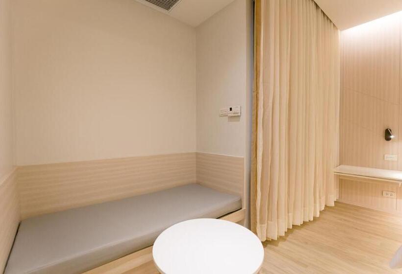 Номер Стандарт, Crystal Hotel Hat Yai