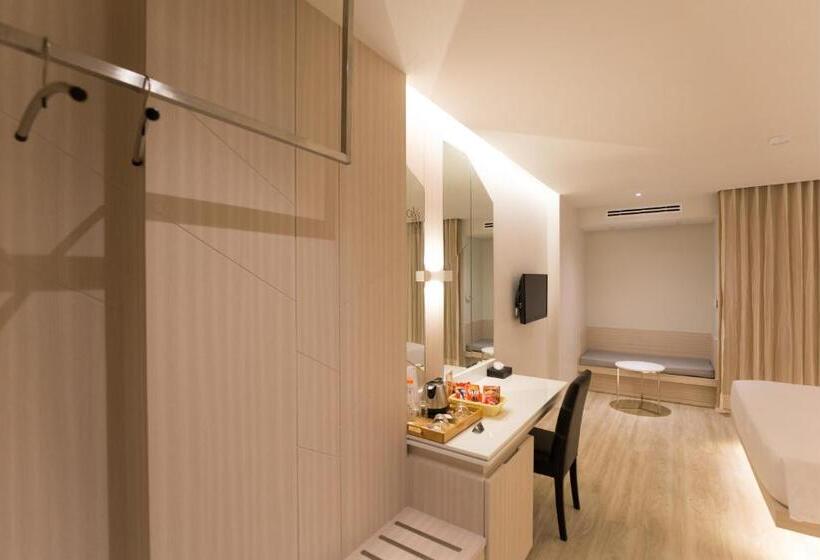 デラックスルーム, Crystal Hotel Hat Yai