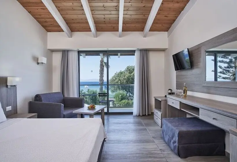 片側に海が見えるデラックスルーム, Blue Bay Beach Resort