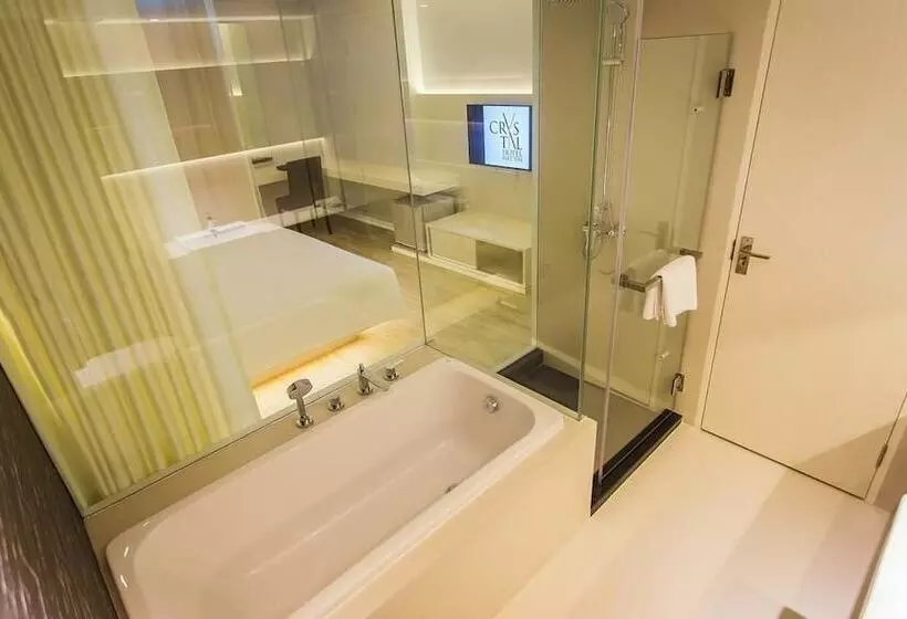 マウンテンビュースイート, Crystal Hotel Hat Yai
