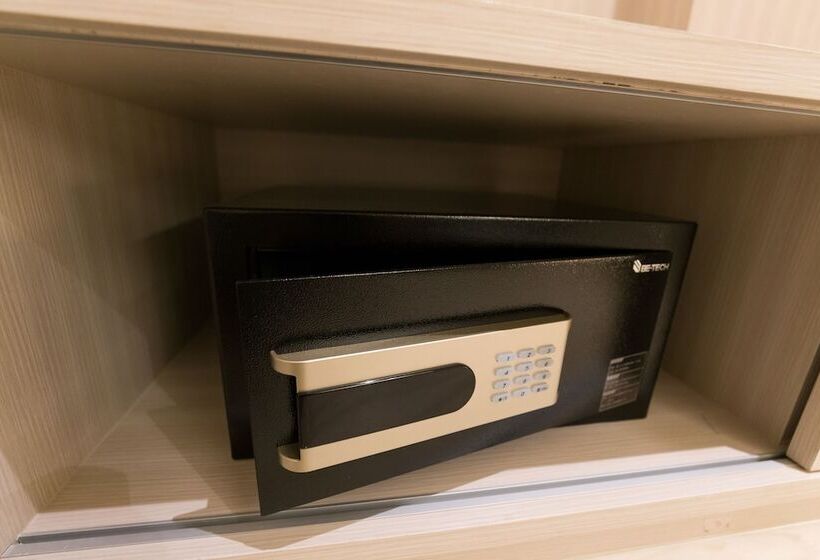 デラックスルーム, Crystal Hotel Hat Yai