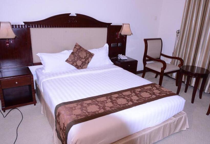 اتاق استاندارد یک نفره, Debredamo