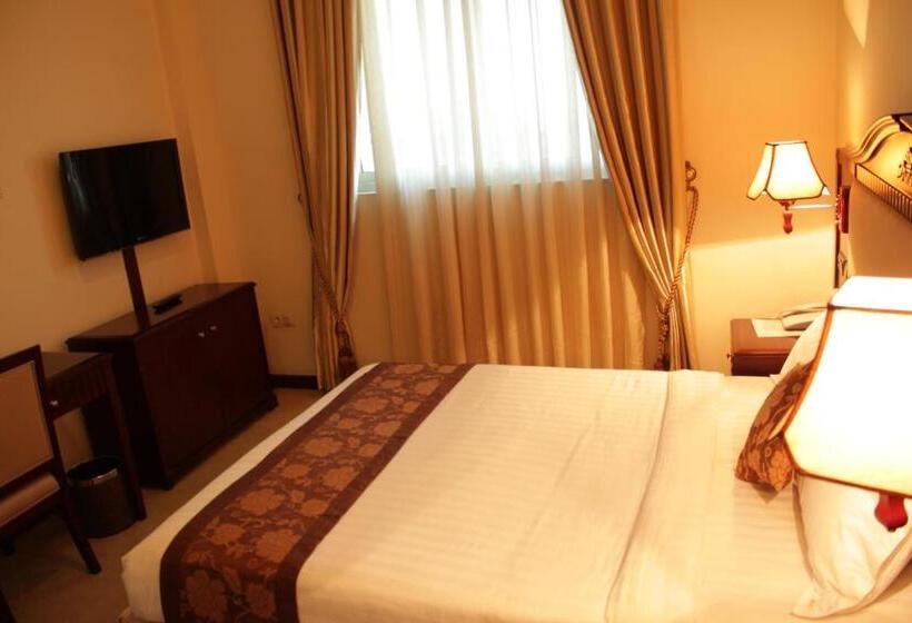 آپارتمان 1 خوابه, Debredamo