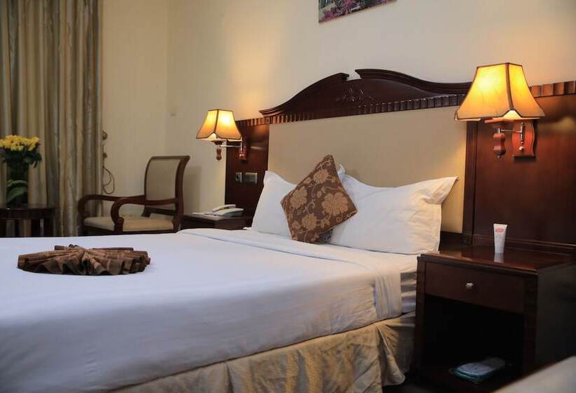 اتاق استاندارد یک نفره, Debredamo