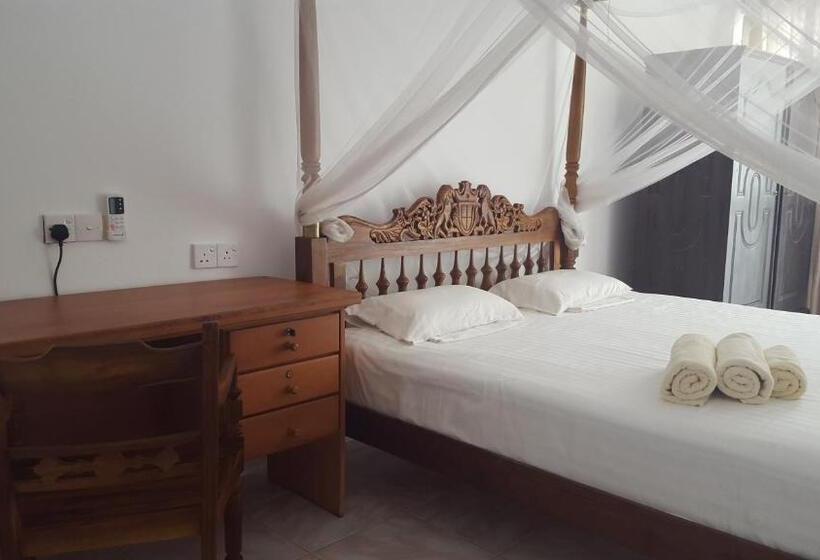 Triple Room Sea View, Edelweiss Resort