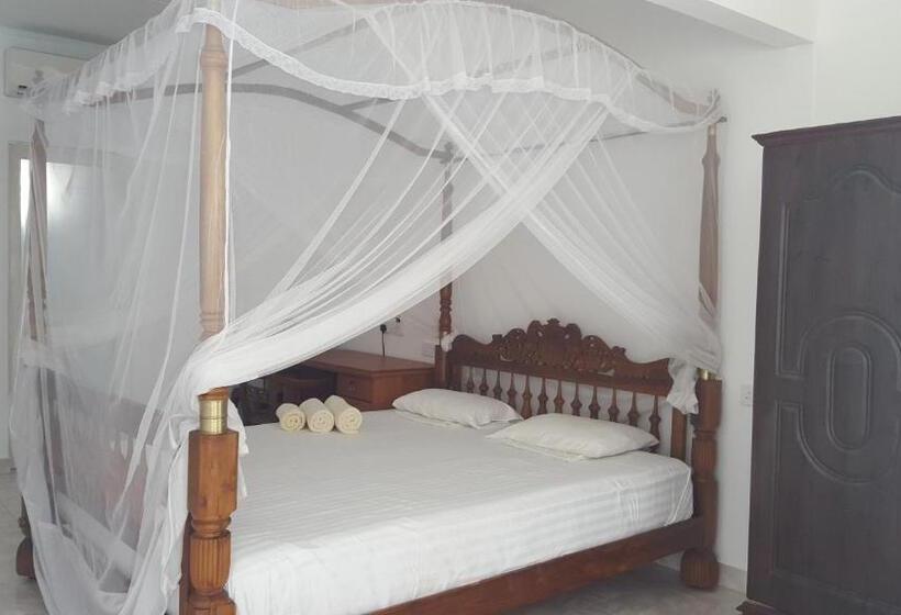 Triple Room Sea View, Edelweiss Resort