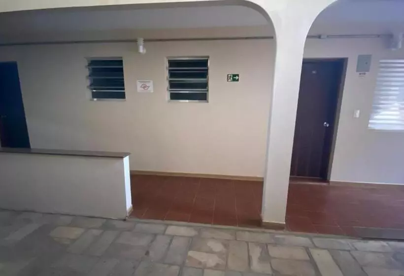 Huoneisto 2 Makuuhuonetta, Garrafão Boituva 5 Min Da Rod Castelo Branco Km 116