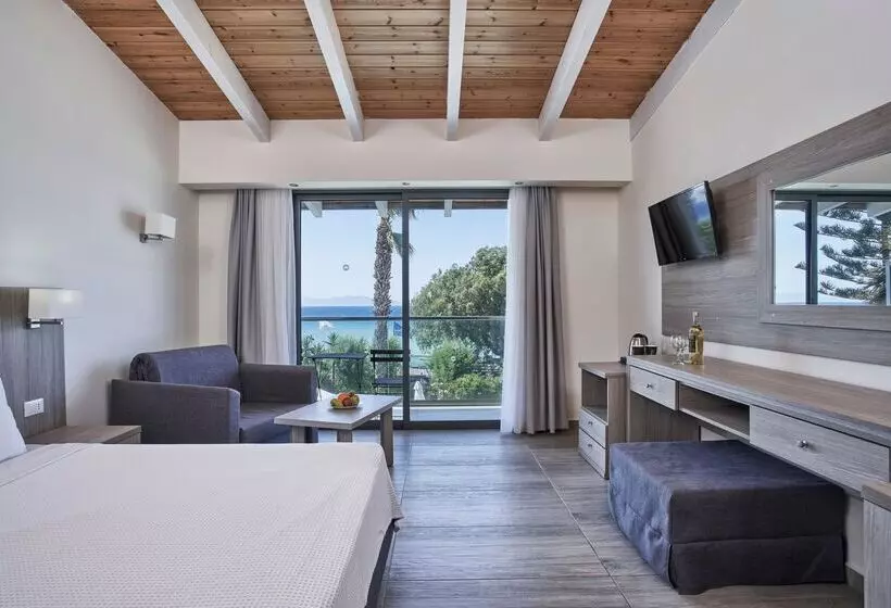 片側に海が見えるデラックスルーム, Blue Bay Beach Resort
