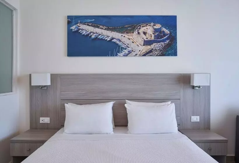 片側に海が見えるデラックスルーム, Blue Bay Beach Resort