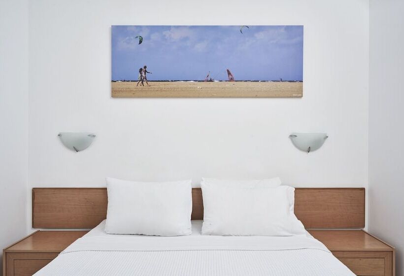 패밀리 방갈로, Blue Bay