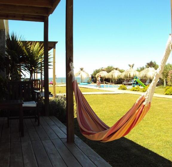 스탠다드 룸 주방구비, Las Eduardas