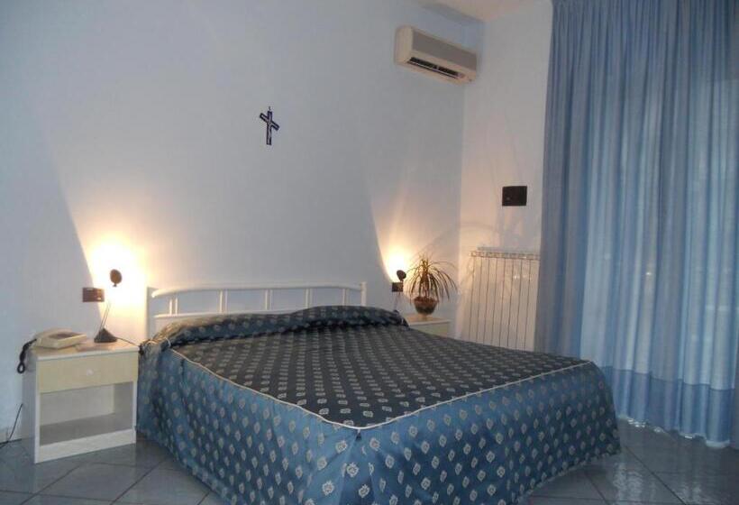 Номер Комфорт Индивидуальный, Maison Raphael