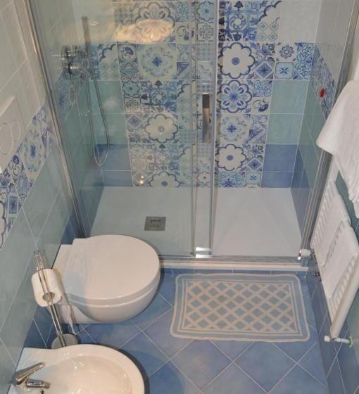 Номер Стандарт, Maison Raphael