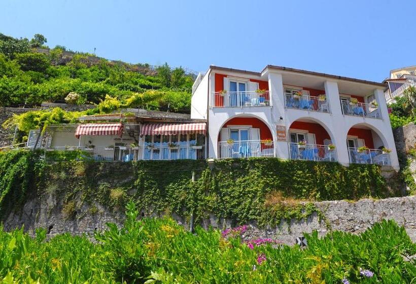 Номер Superior, Maison Raphael